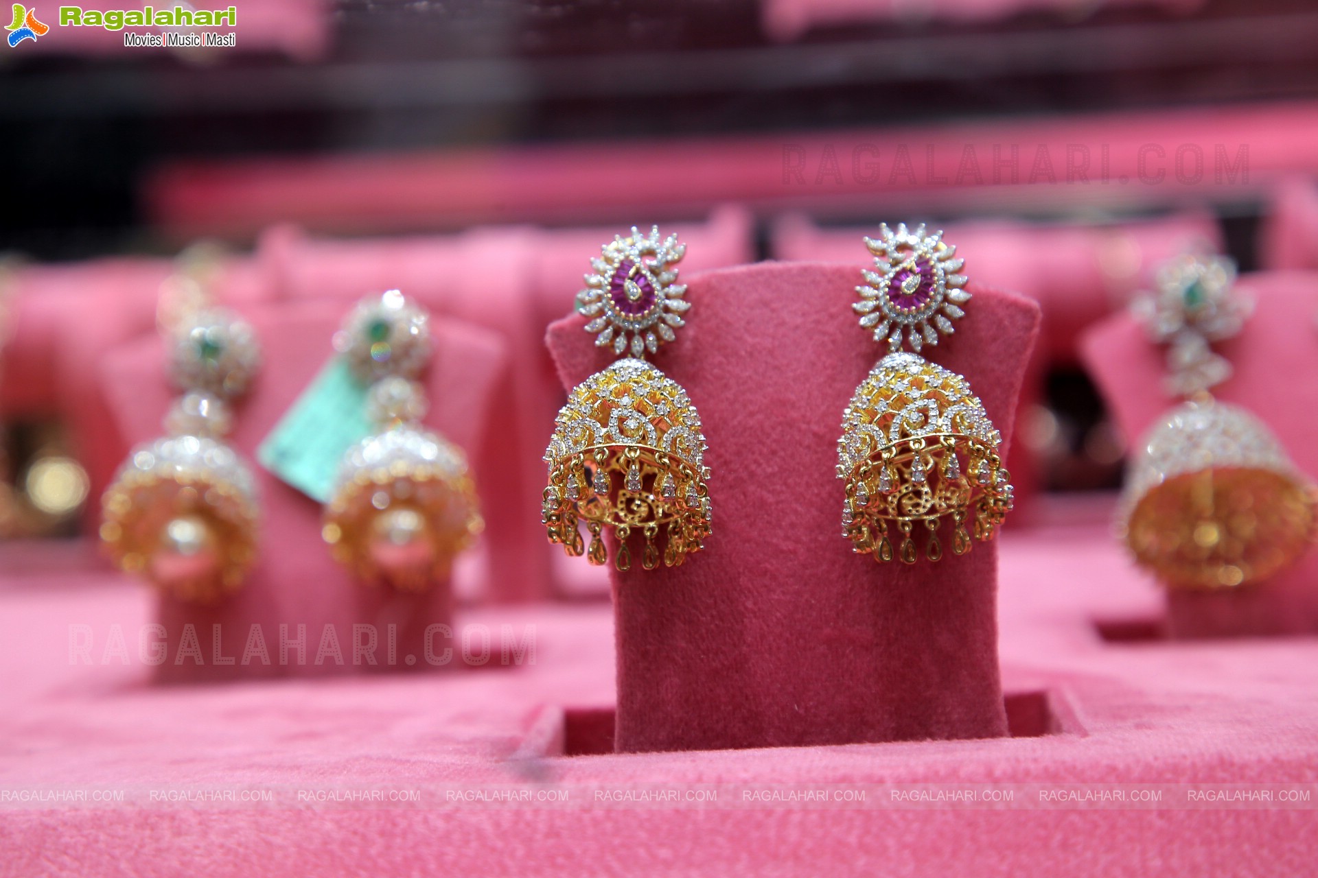 Manepally Jewellers Unveils Special Diwali Collection 2022