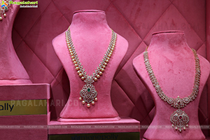 Manepally Jewellers Unveils Special Diwali Collection