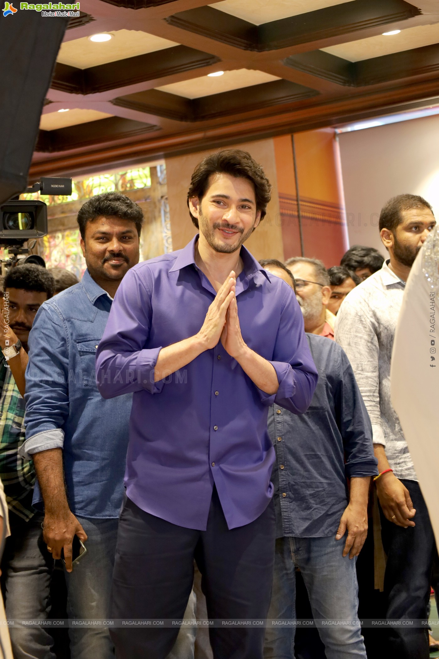 Super Star Mahesh Babu Launch Gowri Signatures Store