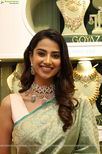 Goyaz Silver Jewellery store Launch by Meenakshi Chaudhary