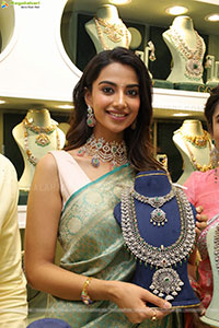 Goyaz Silver Jewellery store Launch by Meenakshi Chaudhary