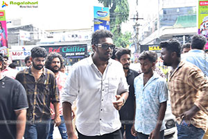 Janaka Aithe Ganaka Movie Premiere Show at Vijayawada