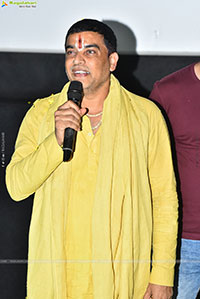 Janaka Aithe Ganaka Movie Premiere Show at Vijayawada