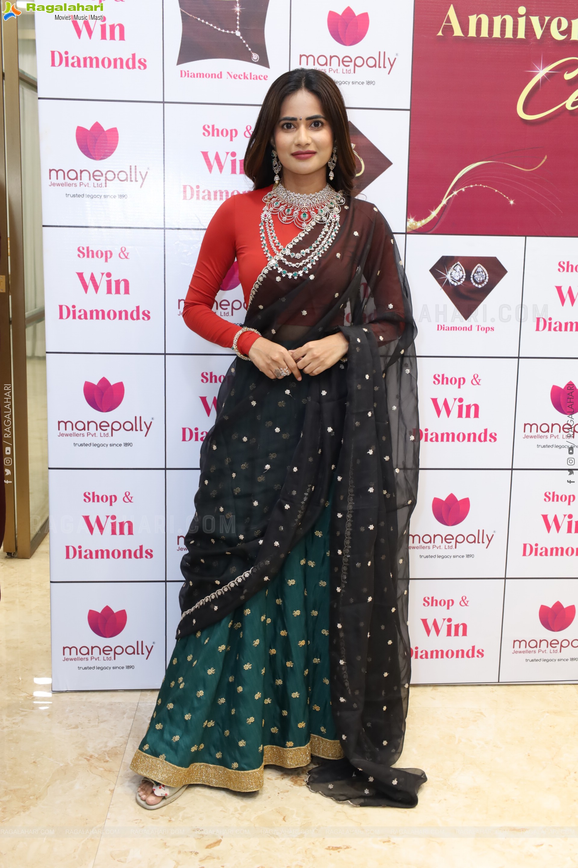 Grand Launch of Festival & Wedding Collection at Manepally Jewellers