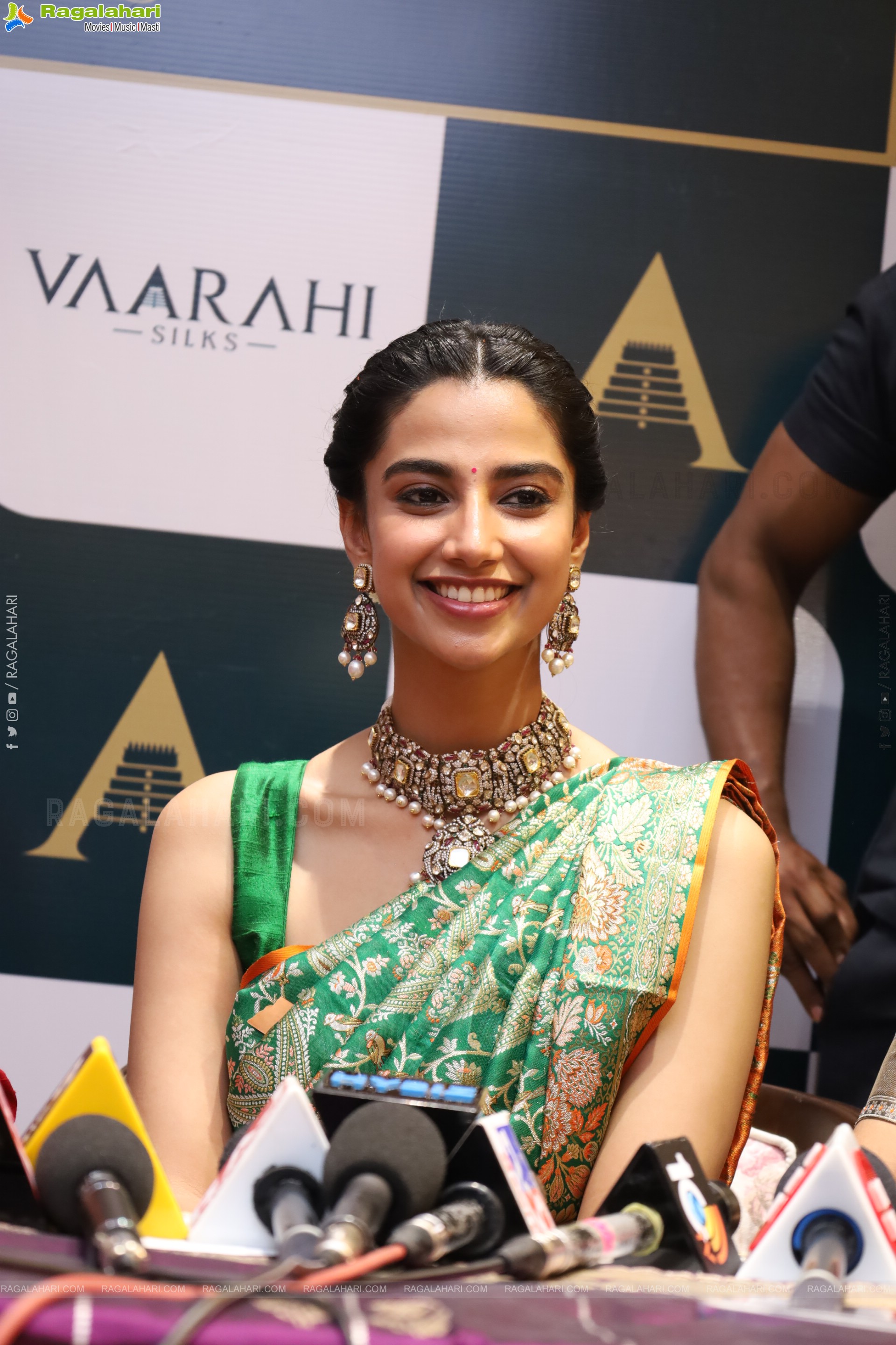 Vaarahi Silks Grand Launch Event 