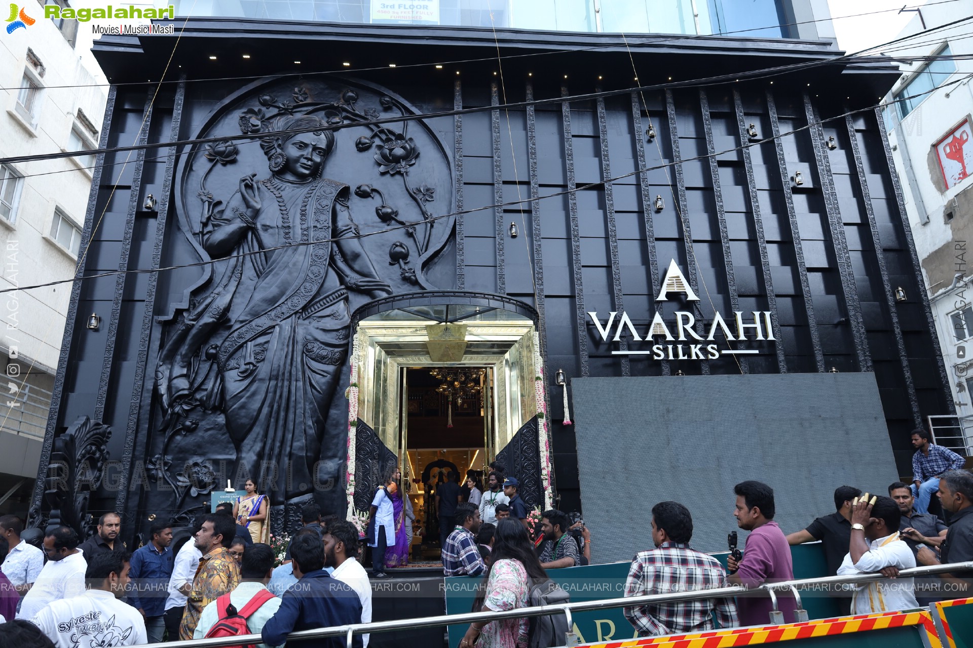 Vaarahi Silks Grand Launch Event 