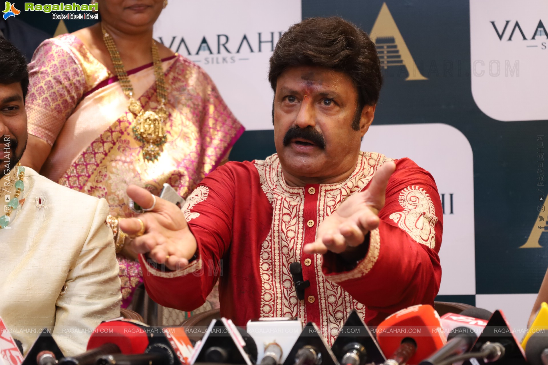 Vaarahi Silks Grand Launch Event 