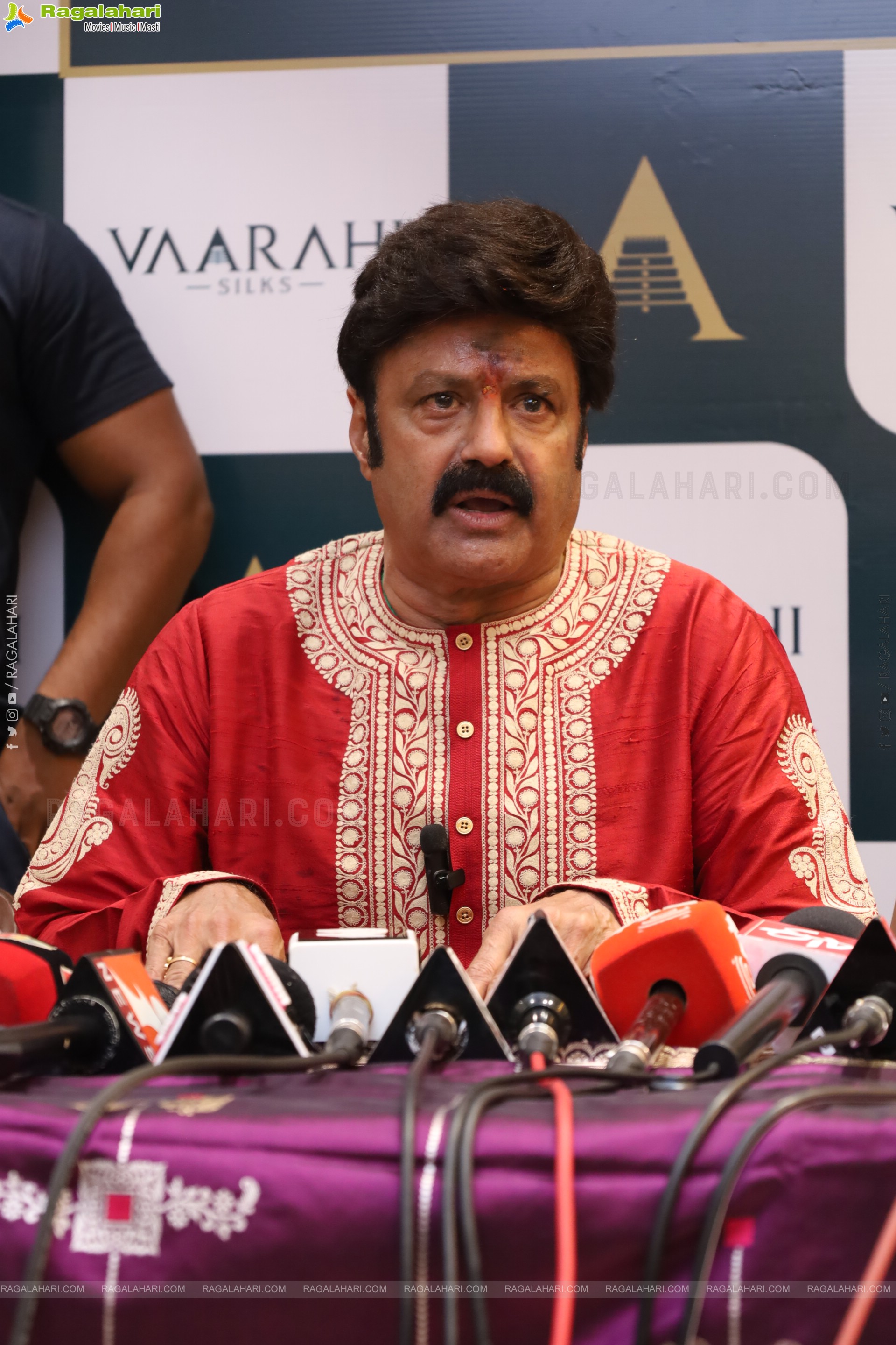 Vaarahi Silks Grand Launch Event 