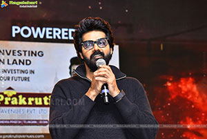 Mass Jathara Movie Pre Release Event 