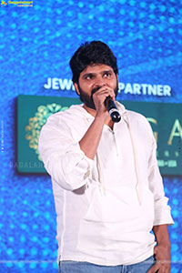 Mithra Mandali Movie Pre Release Event 
