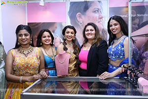 Hi Life Exhibition: October Special Fashion Edition Launch