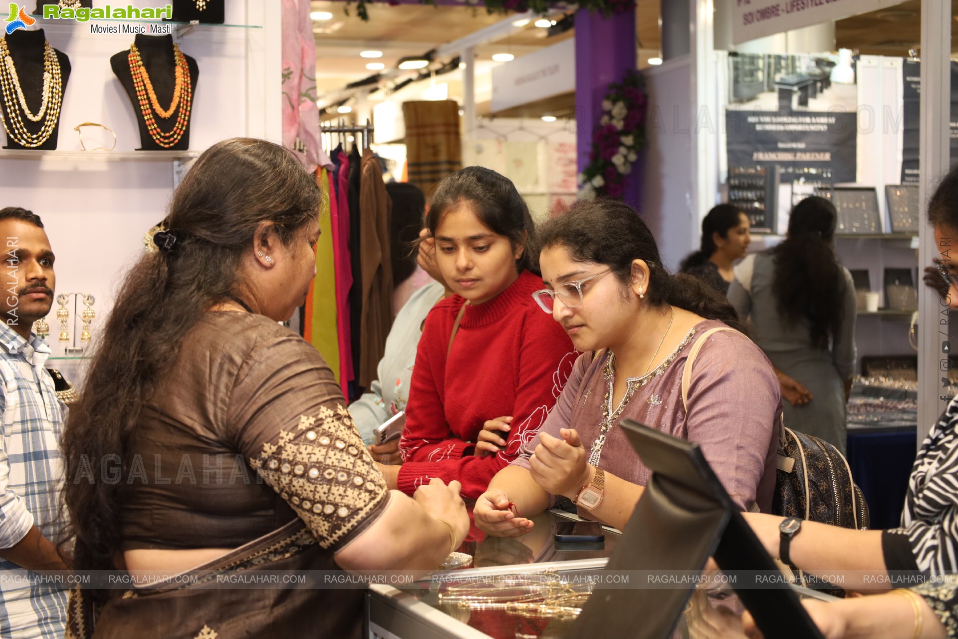 Hi Life Exhibition: October Special Fashion Edition Launch, Hyderabad