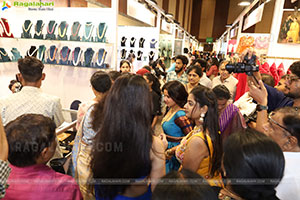 Hi Life Exhibition: October Special Fashion Edition Launch