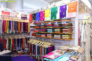 Hi Life Exhibition: October Special Fashion Edition Launch