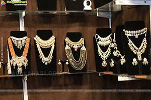 Hi Life Exhibition: October Special Fashion Edition Launch