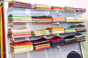 Hi Life Exhibition: October Special Fashion Edition Launch