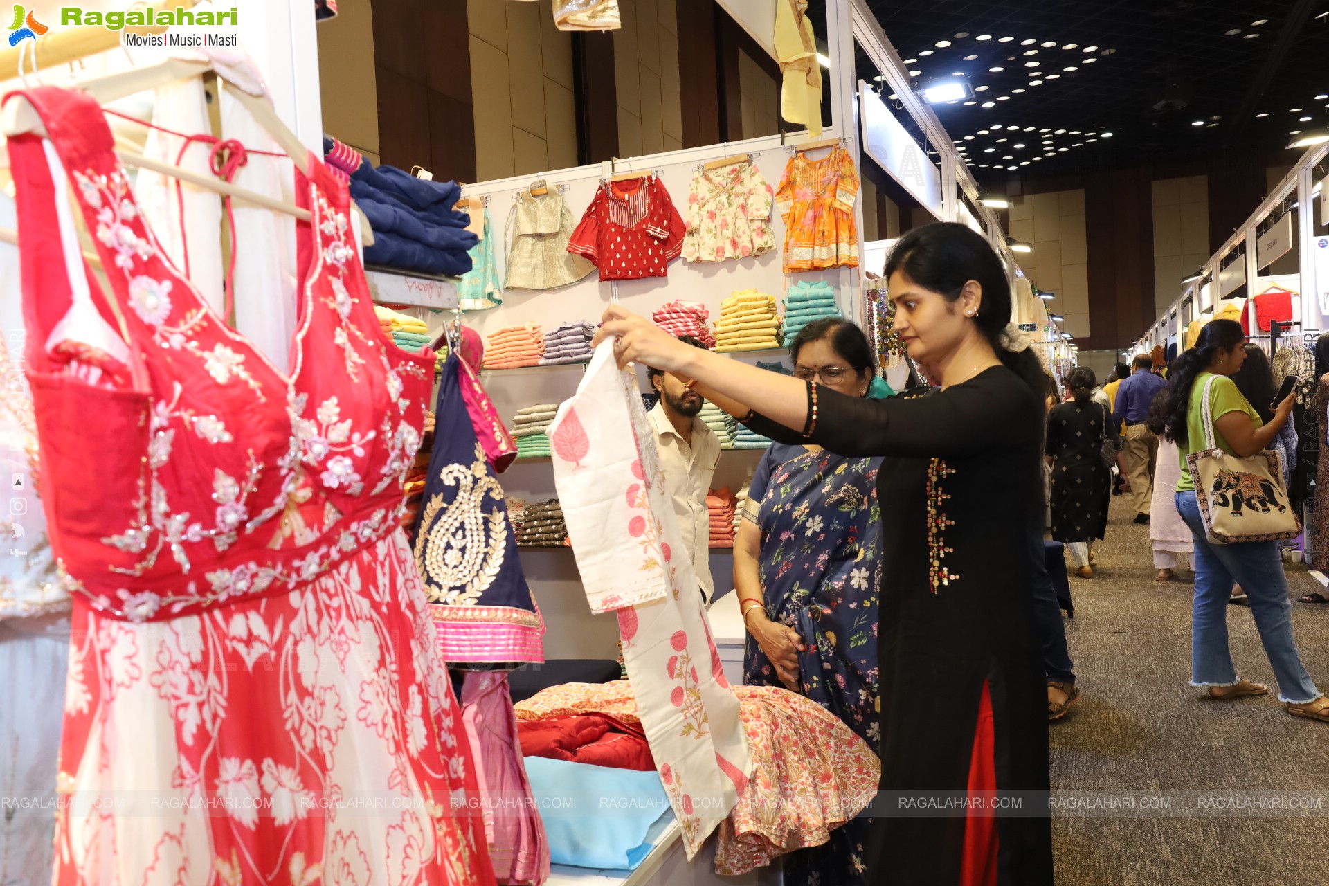 Hi Life Exhibition: October Special Fashion Edition Launch, Hyderabad
