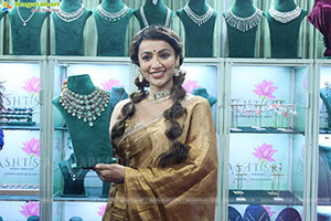 Hi Life Exhibition: October Special Fashion Edition Launch