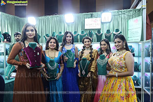 Hi Life Exhibition: October Special Fashion Edition Launch