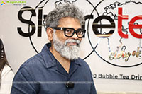 Director Sukumar Launches Sharetea at Inorbit Mall, Hyd