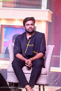 Aadarsha Kutumbam Movie Grand Release Press Meet 