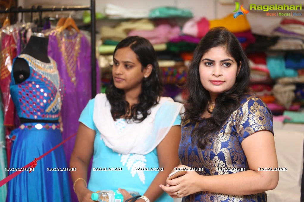 Yamini Bhaskar launches Ambara Designer Collections