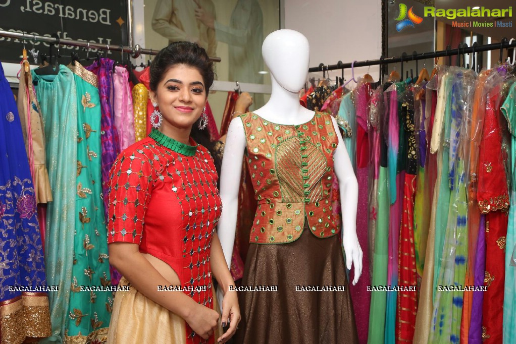 Yamini Bhaskar launches Ambara Designer Collections