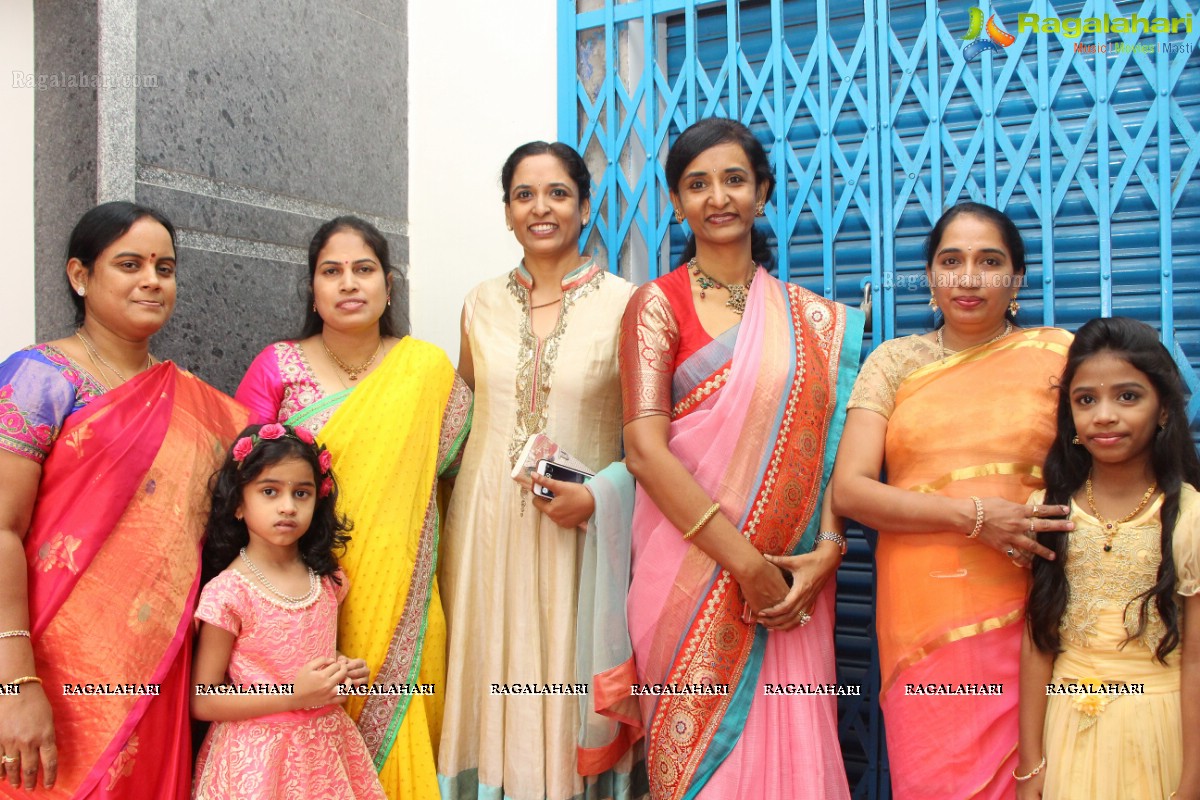 Dhanya Balakrishna launches Anoos Salon & Clinic at Kompally, Hyderabad