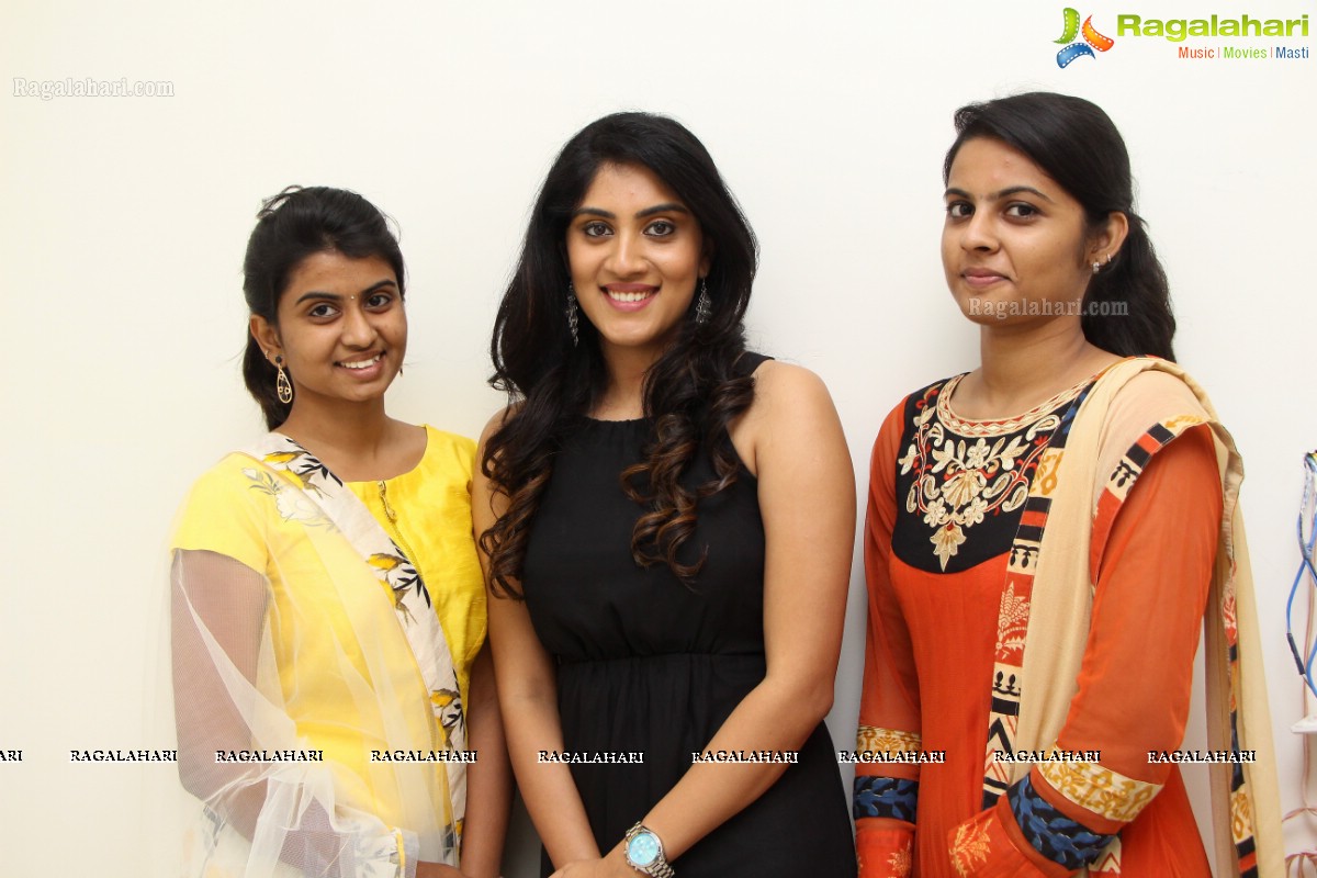 Dhanya Balakrishna launches Anoos Salon & Clinic at Kompally, Hyderabad