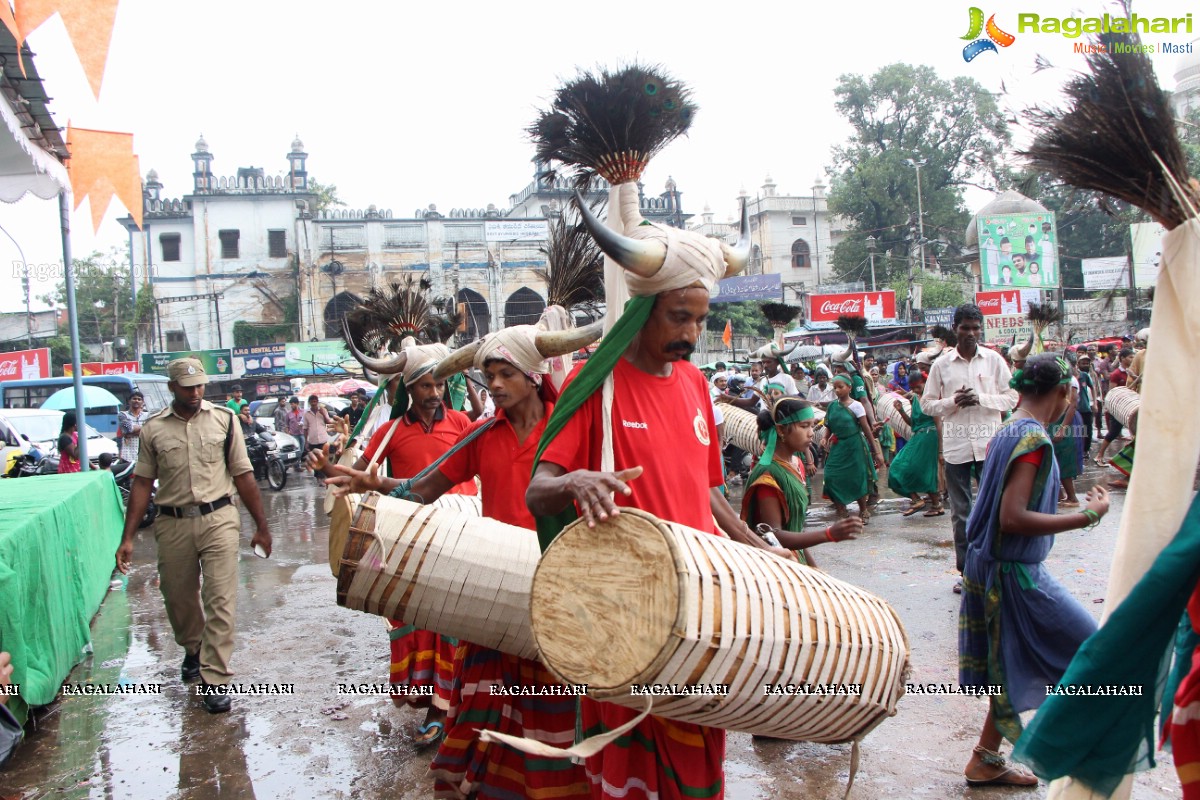 Ganesh Visarjan 2016, Hyderabad (Set 1)