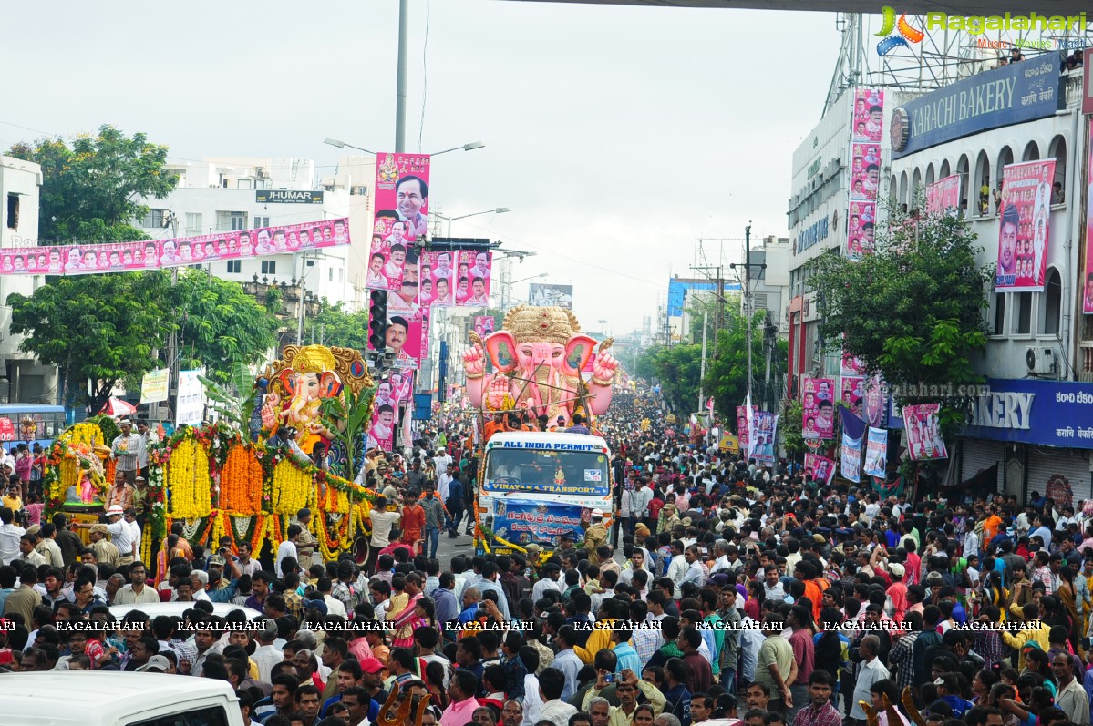 Ganesh Visarjan 2016, Hyderabad (Set 1)