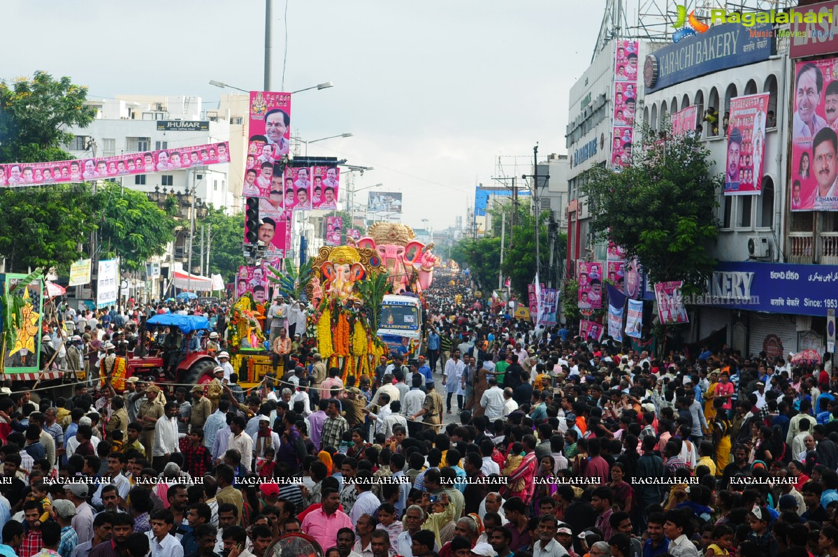 Ganesh Visarjan 2016, Hyderabad (Set 1)