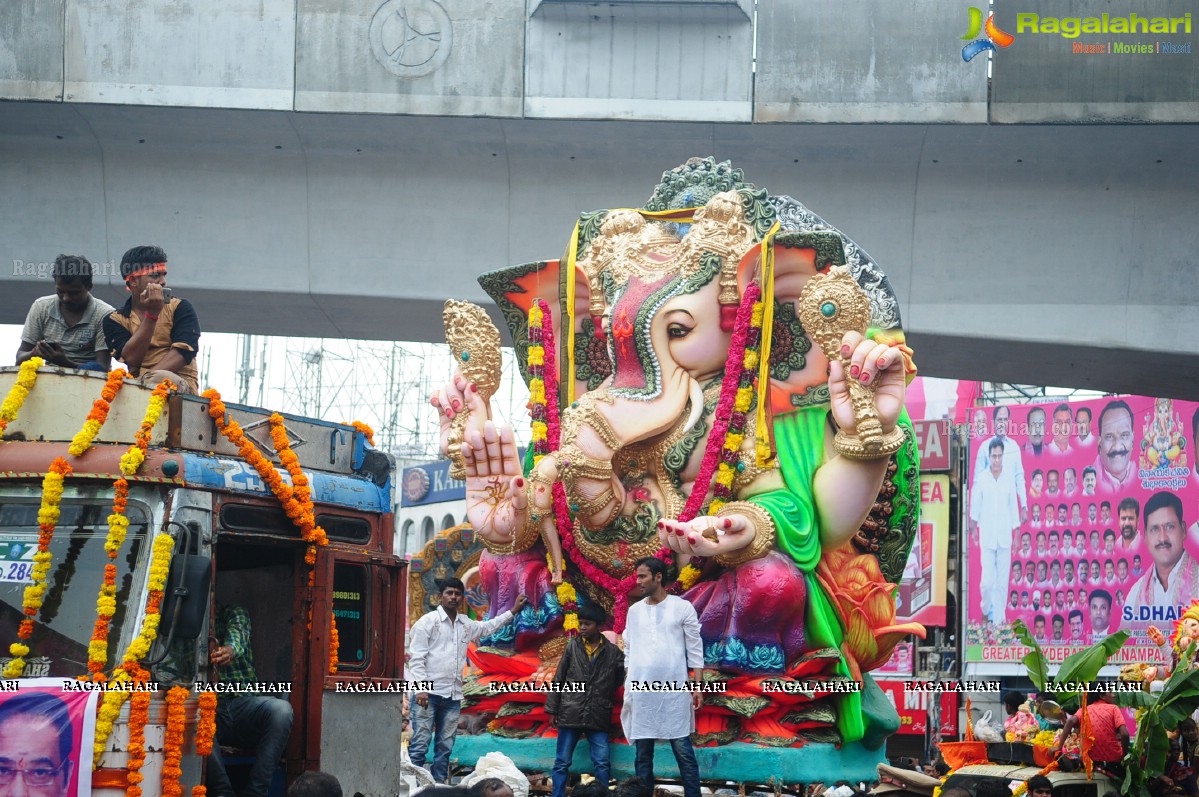 Ganesh Visarjan 2016, Hyderabad (Set 1)