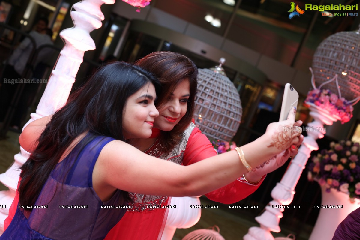 Grand Wedding Reception of Jayesh Mulani-Sonu Khitri at HICC, Novotel, Hyderabad