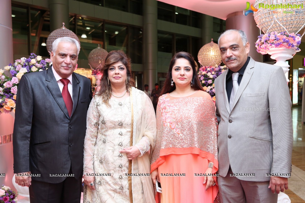 Grand Wedding Reception of Jayesh Mulani-Sonu Khitri at HICC, Novotel, Hyderabad