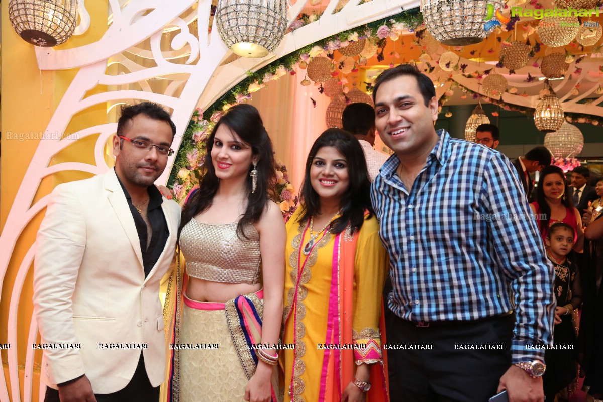 Grand Wedding Reception of Jayesh Mulani-Sonu Khitri at HICC, Novotel, Hyderabad