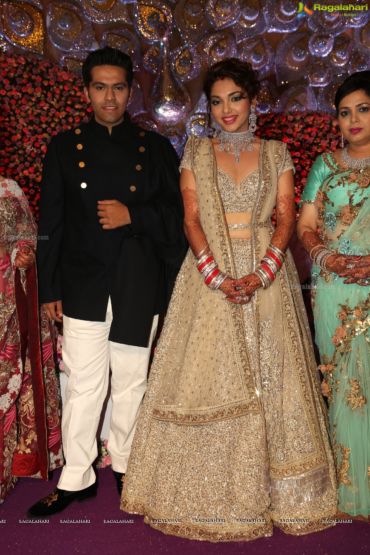 Grand Wedding Reception of Jayesh Mulani-Sonu Khitri at HICC, Novotel, Hyderabad