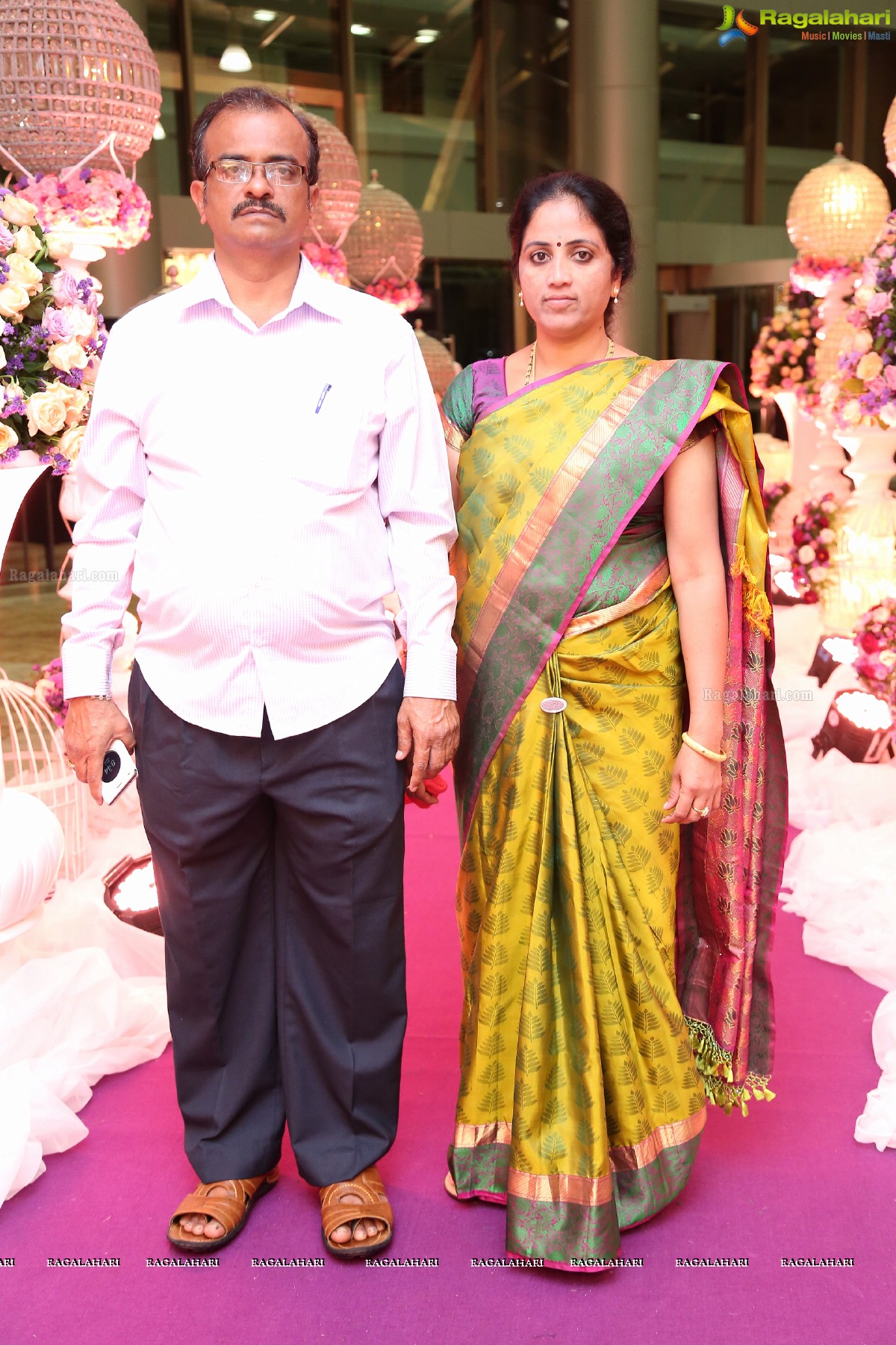 Grand Wedding Reception of Jayesh Mulani-Sonu Khitri at HICC, Novotel, Hyderabad