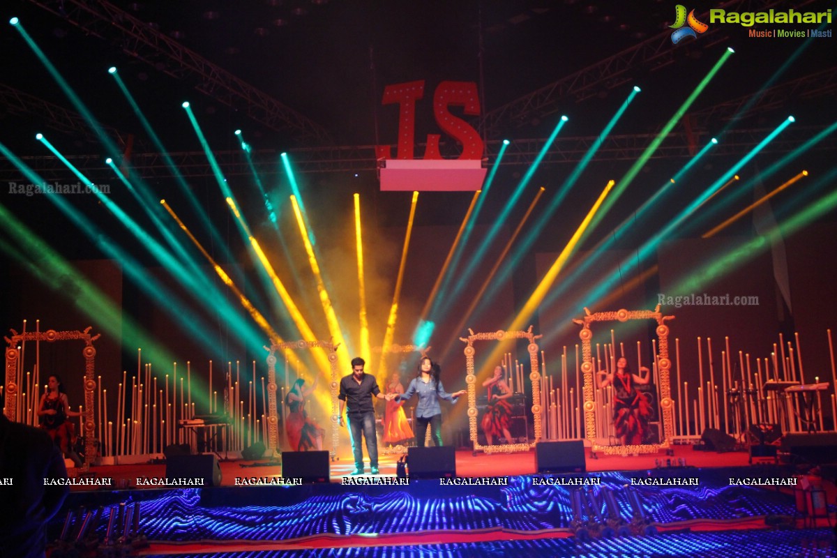 The Ring Ceremony of Jayesh and Sonu at HICC, Novotel, Hyderabad