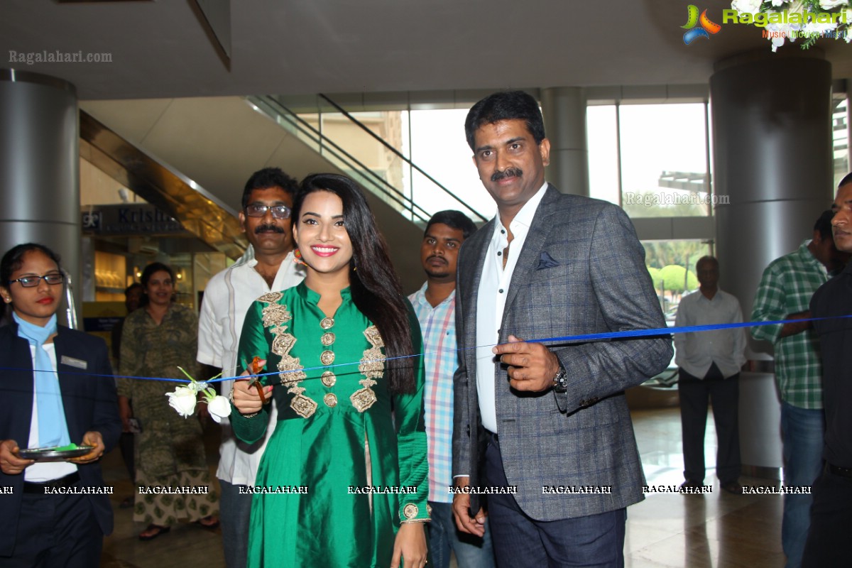 Jyotii Sethi launches Hi-Life Luxury Exhibition at HICC, Hyderabad