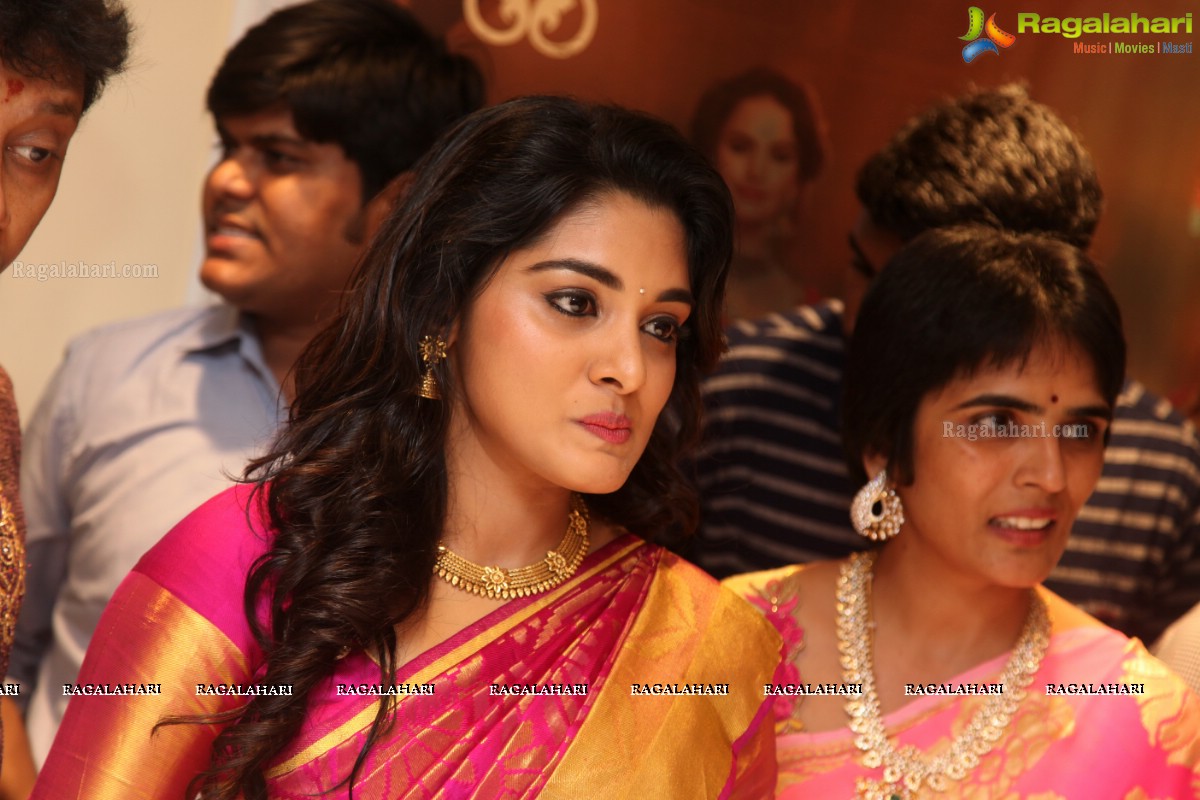 Grand Launch of Kalamandir in Vizag