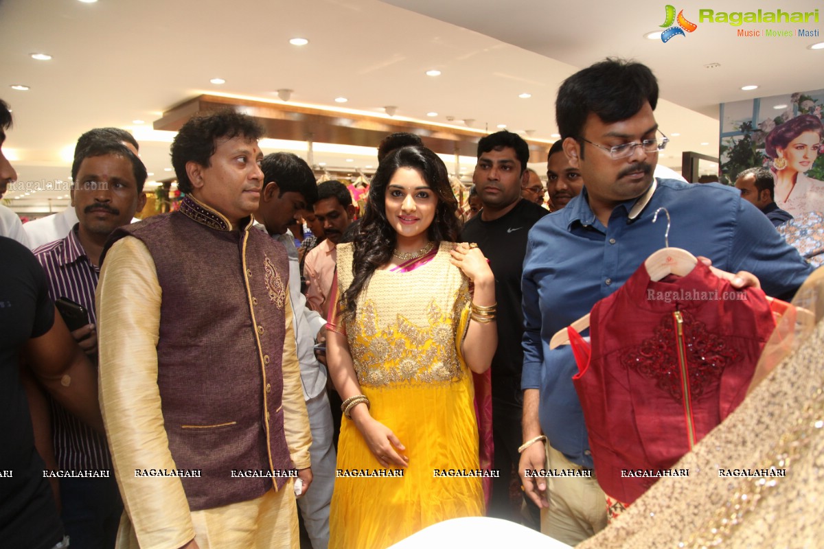 Grand Launch of Kalamandir in Vizag