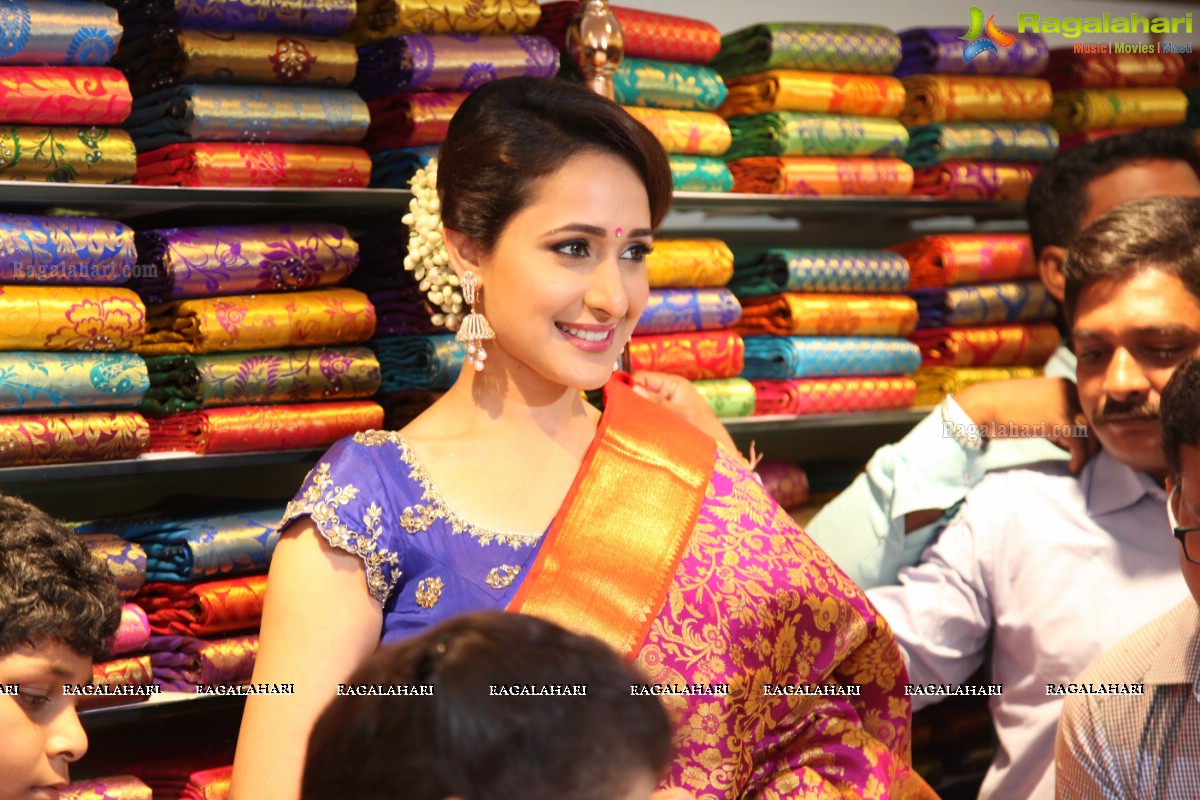 Grand Launch of Kalamandir in Vizag