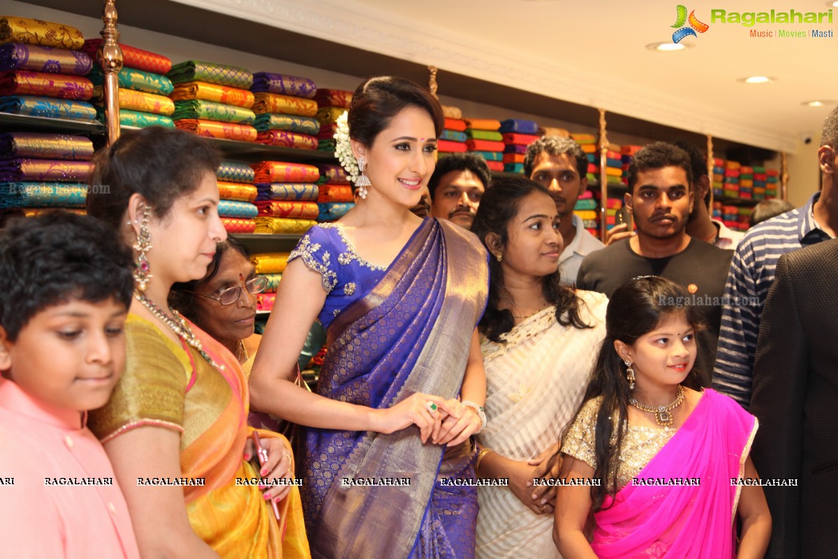 Grand Launch of Kalamandir in Vizag