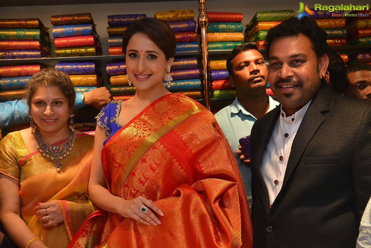 Grand Launch of Kalamandir in Vizag