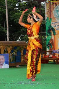 Kalavedika Swarnotsava Vedukalu