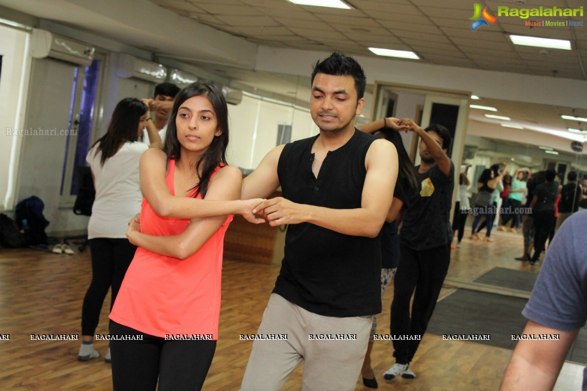 Latin Dance Boot Camp by Abhishek Singh & Nidhi Agarwal at GRYCS