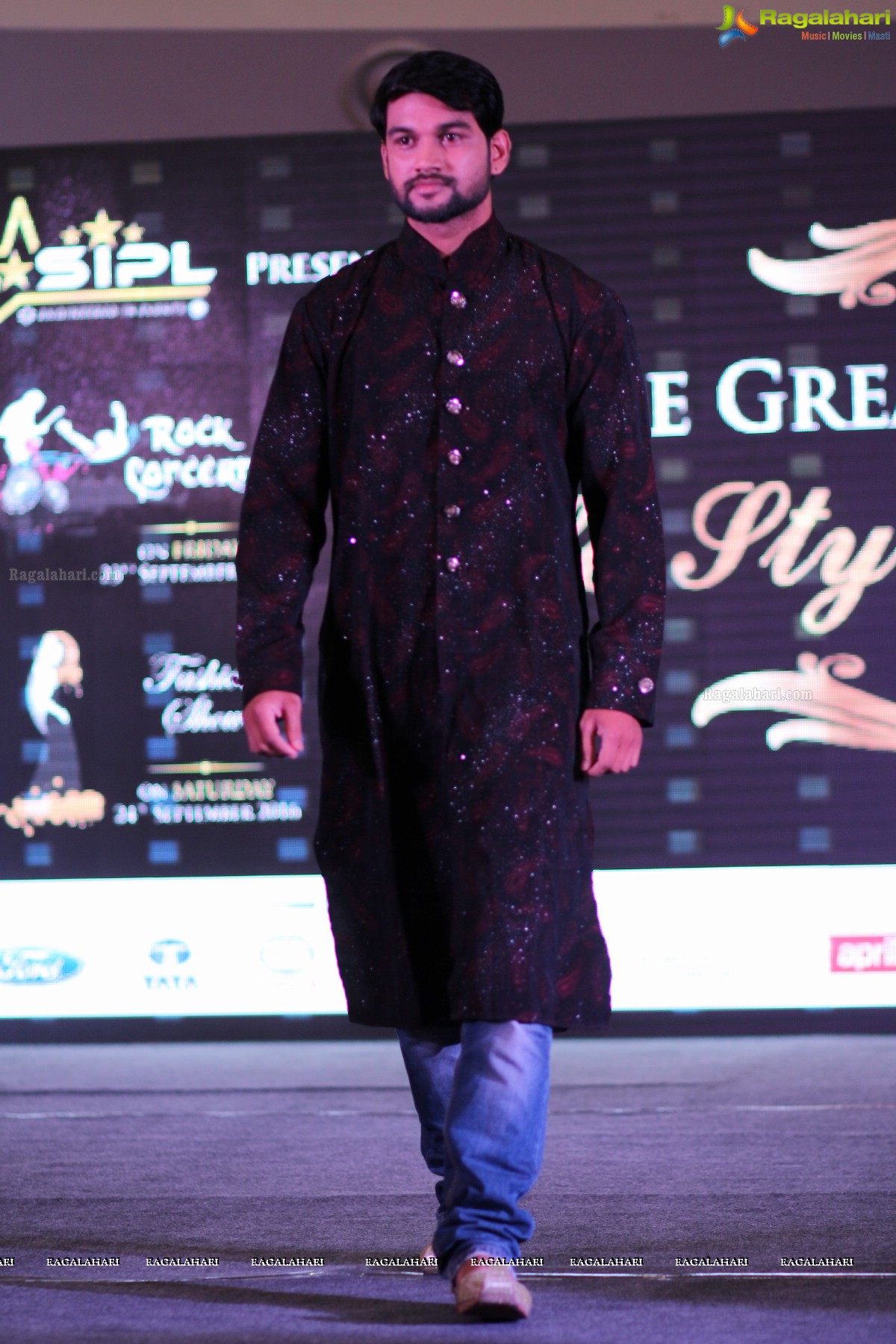 V Star Entertainment and SIPL Lifestyle Expo 2016 Fashion Show at Forum Sujana Mall, Hyderabad