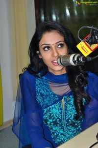 Majnu Radio Mirchi