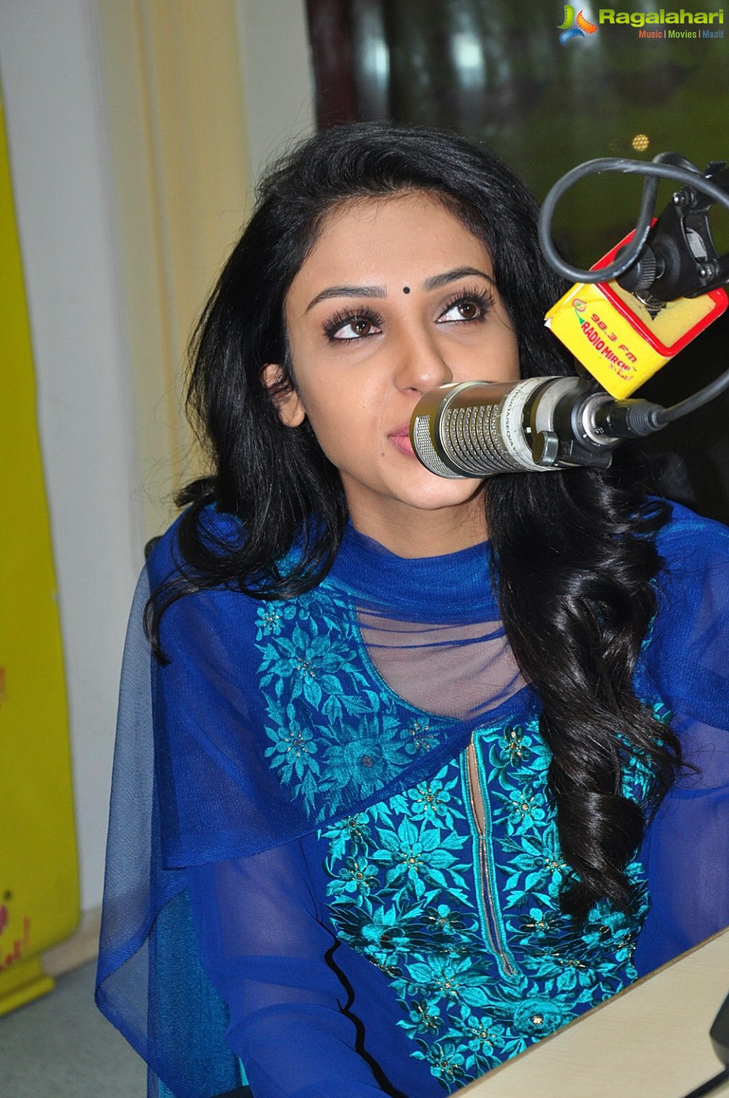 Majnu Team at Radio Mirchi, Hyderabad